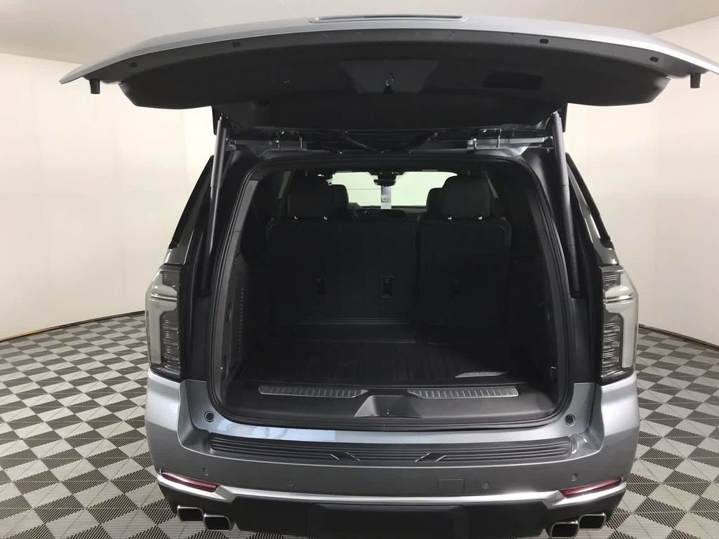 New 2026 Chevrolet Suburban High Country w/ Sun And Tow Package image 21