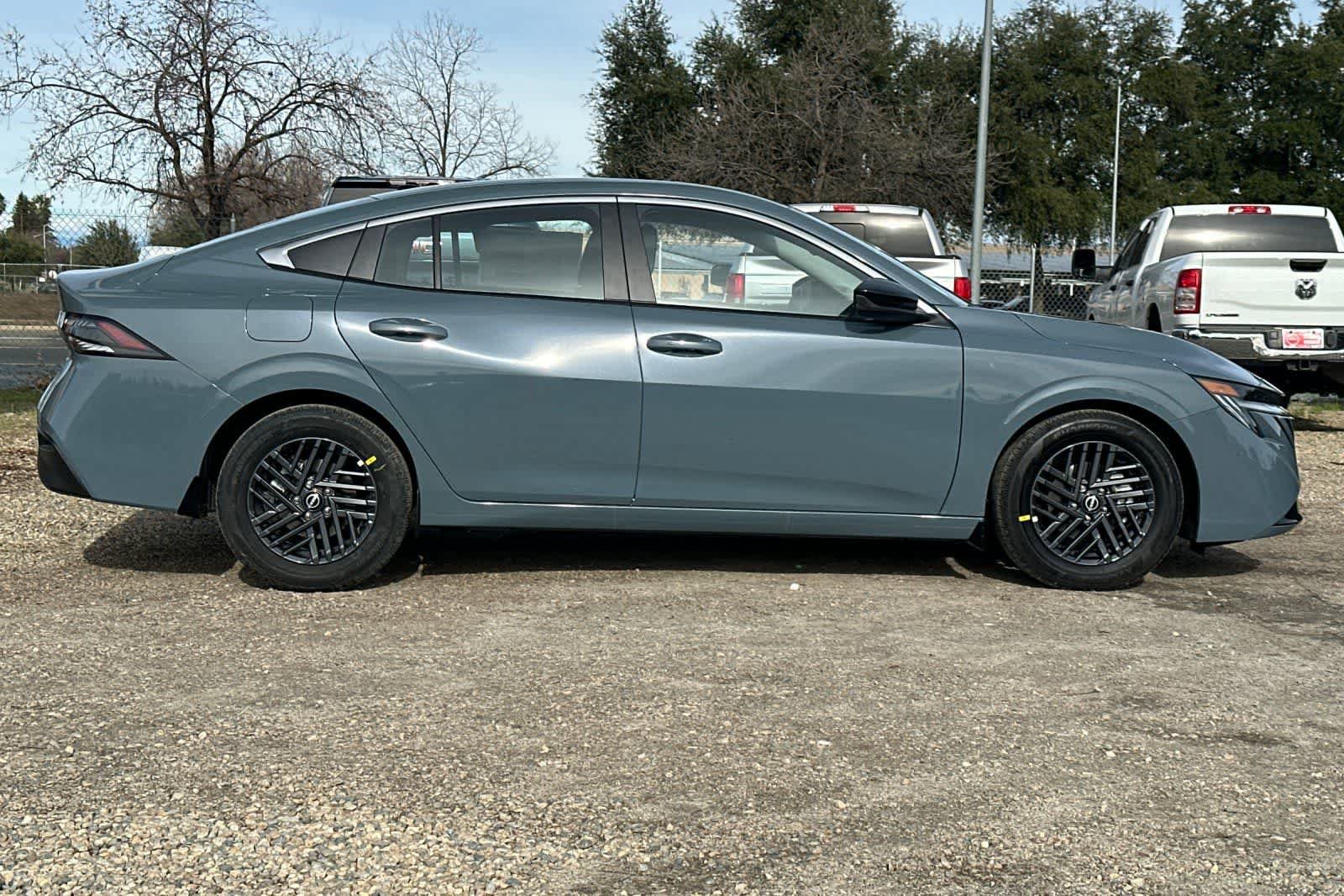New 2026 Nissan Sentra SV w/ Floor Mat Package FWD image 32