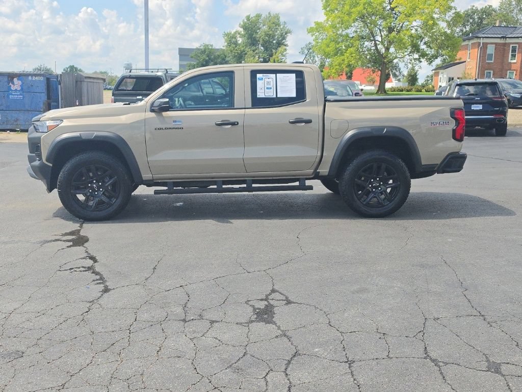 Used 2024 Chevrolet Colorado Trail Boss w/ Advanced Trailering Package AWD/4WD image 4