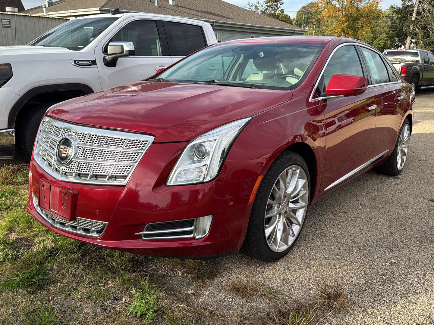 Used 2014 Cadillac XTS Platinum FWD image 1