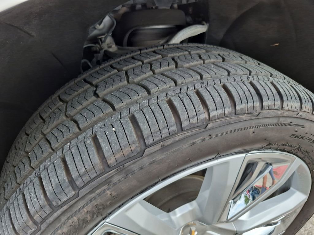 Used 2024 Chevrolet Tahoe High Country RWD image 16