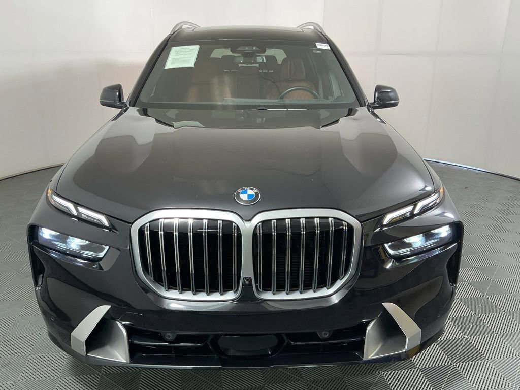 Certified 2025 BMW X7 xDrive40i image 2