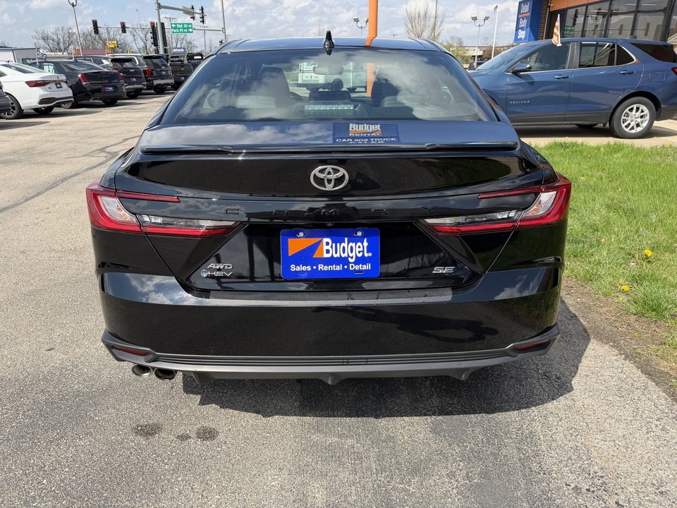 Used 2025 Toyota Camry SE w/ Multimedia Upgrade Package AWD/4WD image 4