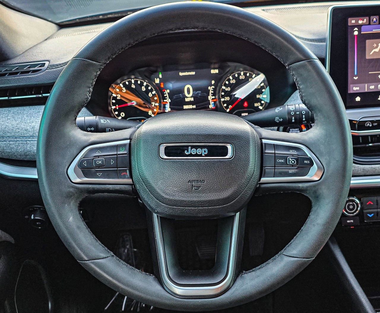 Used 2023 Jeep Compass Latitude w/ Convenience Group image 34