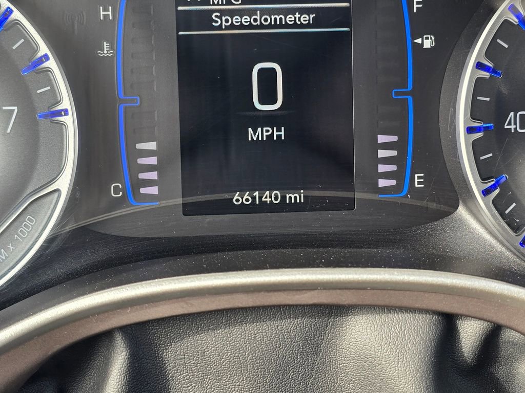 Used 2023 Chrysler Voyager LX image 26