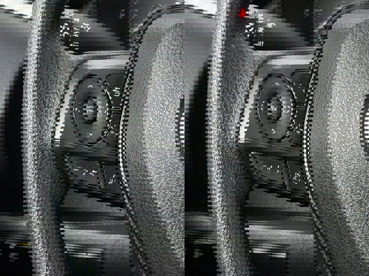 Used 2022 Toyota Corolla LE image 12