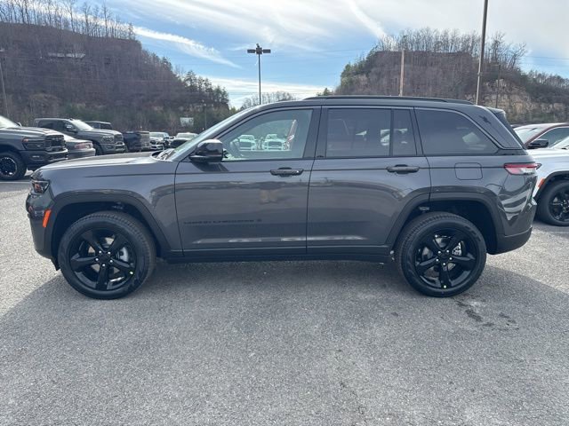 New 2026 Jeep Grand Cherokee Limited w/ Limited Altitude Package AWD/4WD image 6