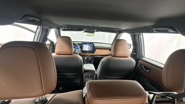 New 2026 Subaru Outback Touring XT image 18