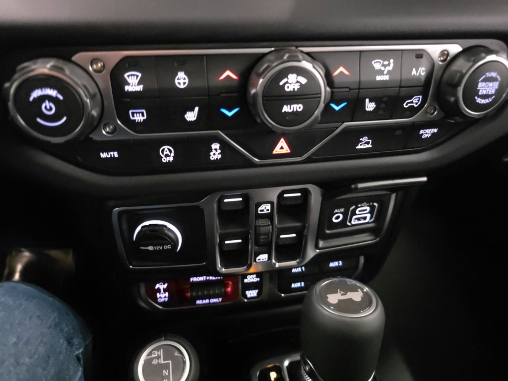 New 2026 Jeep Wrangler Rubicon w/ Steel Bumper Group image 19