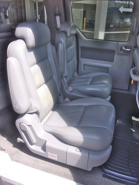 Used 2006 Ford Freestar Limited FWD image 27