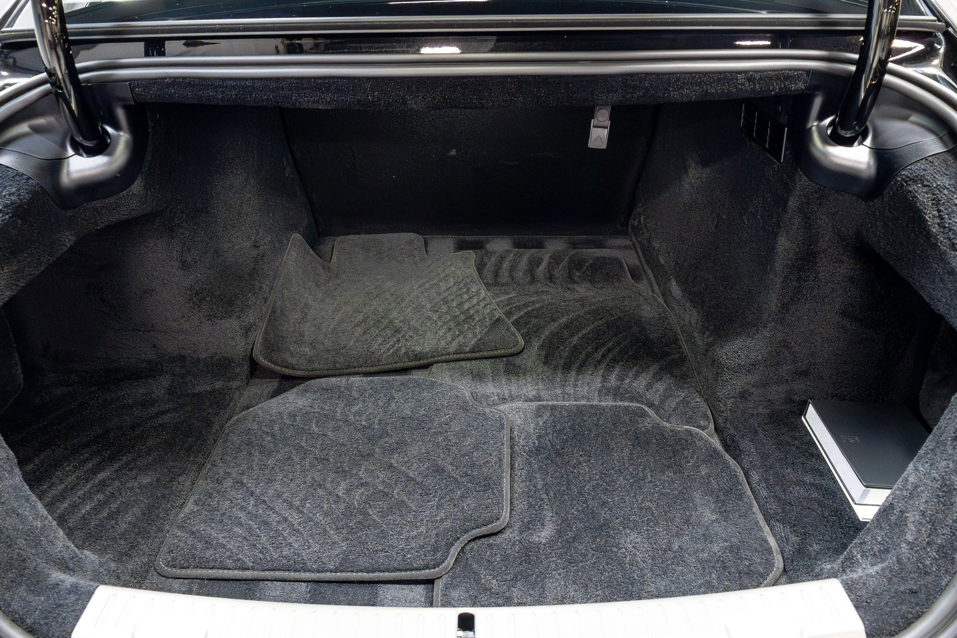 Used 2022 Rolls-Royce Ghost AWD/4WD image 56