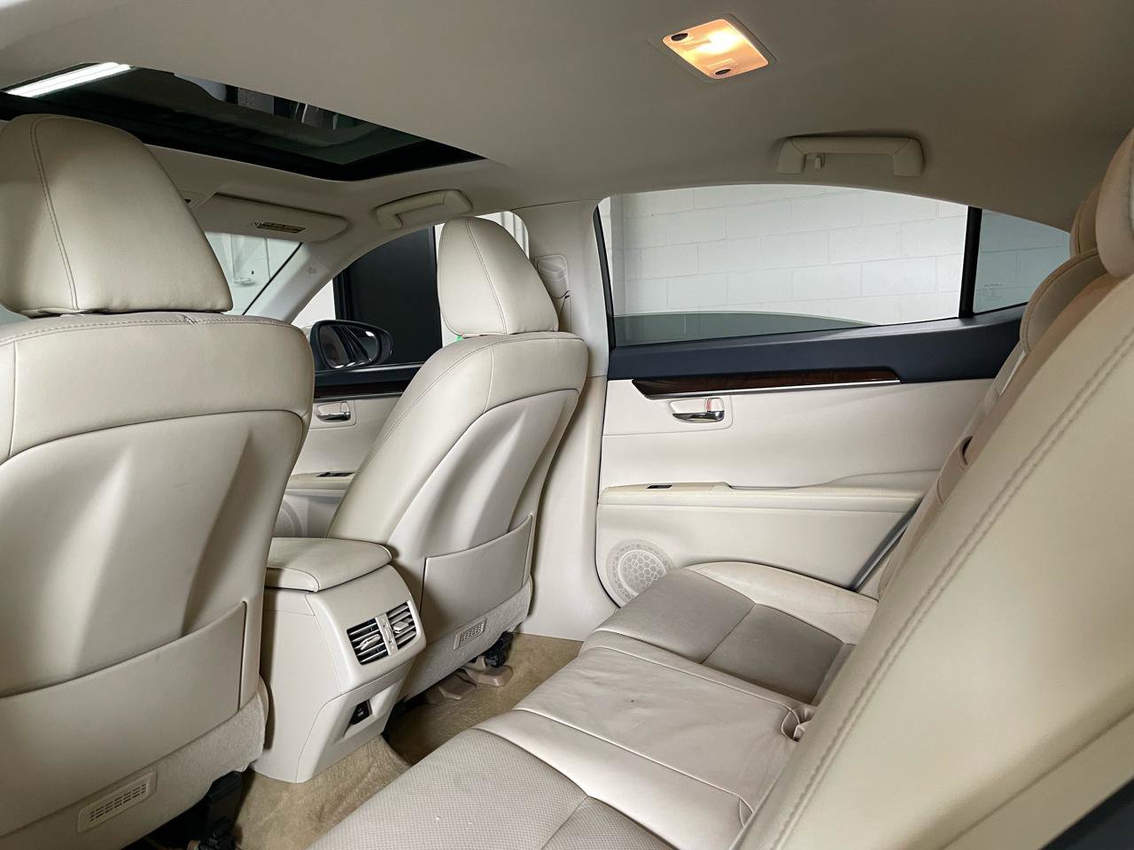 Used 2014 Lexus ES 350 w/ Luxury Package image 11