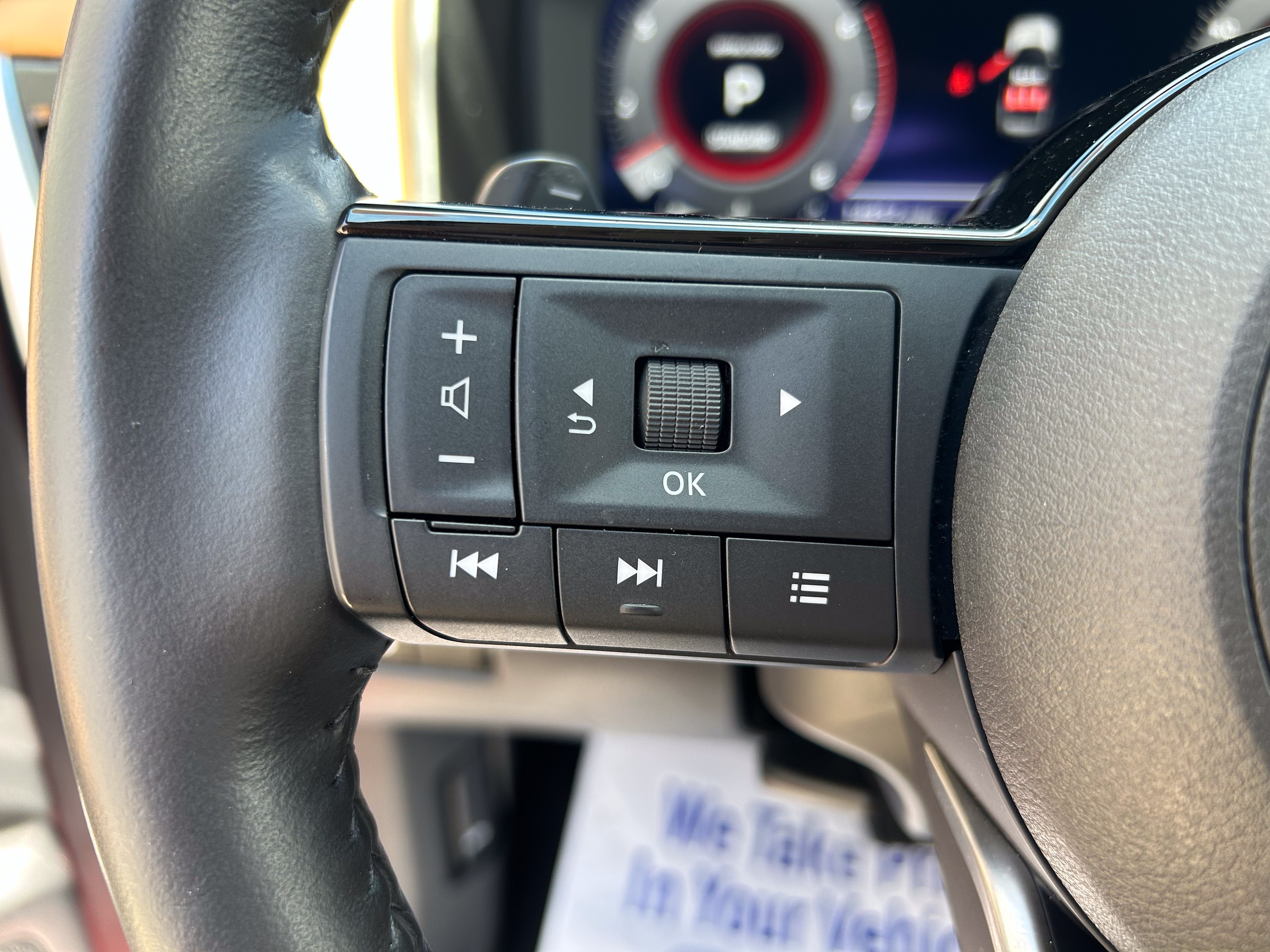 Used 2023 Nissan Rogue Platinum w/ Platinum Premium Package FWD image 24