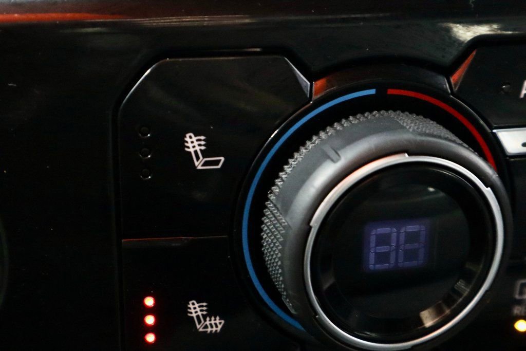 Used 2022 Chevrolet Silverado 1500 LT image 4