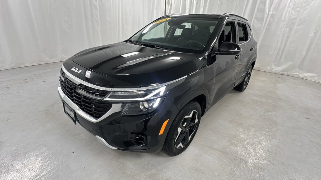 Used 2024 Kia Seltos EX image 7