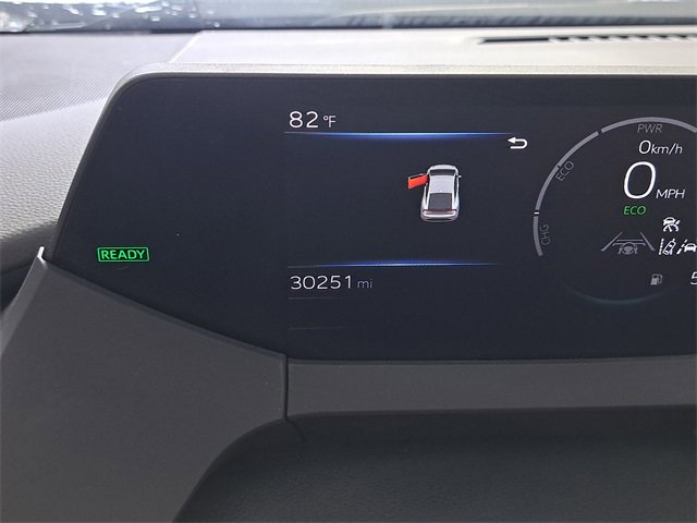 Used 2023 Toyota Prius LE image 2