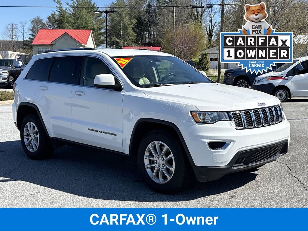 Used 2021 Jeep Grand Cherokee Laredo image 2