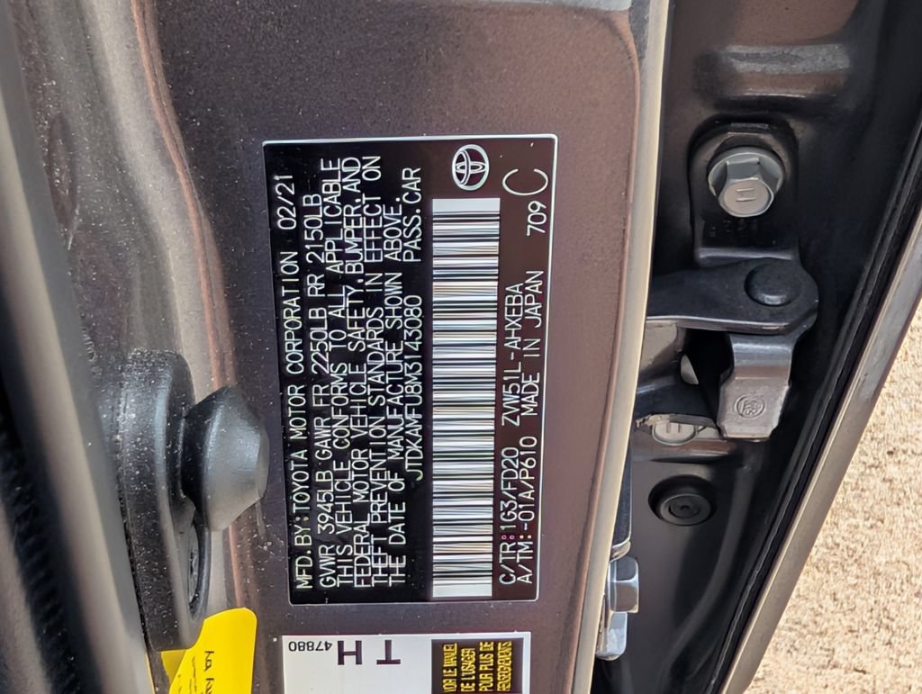 Used 2021 Toyota Prius LE FWD image 34