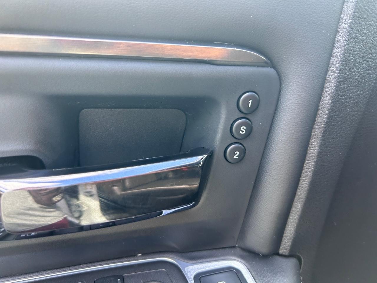 Used 2022 RAM 2500 Limited w/ Night Edition image 18