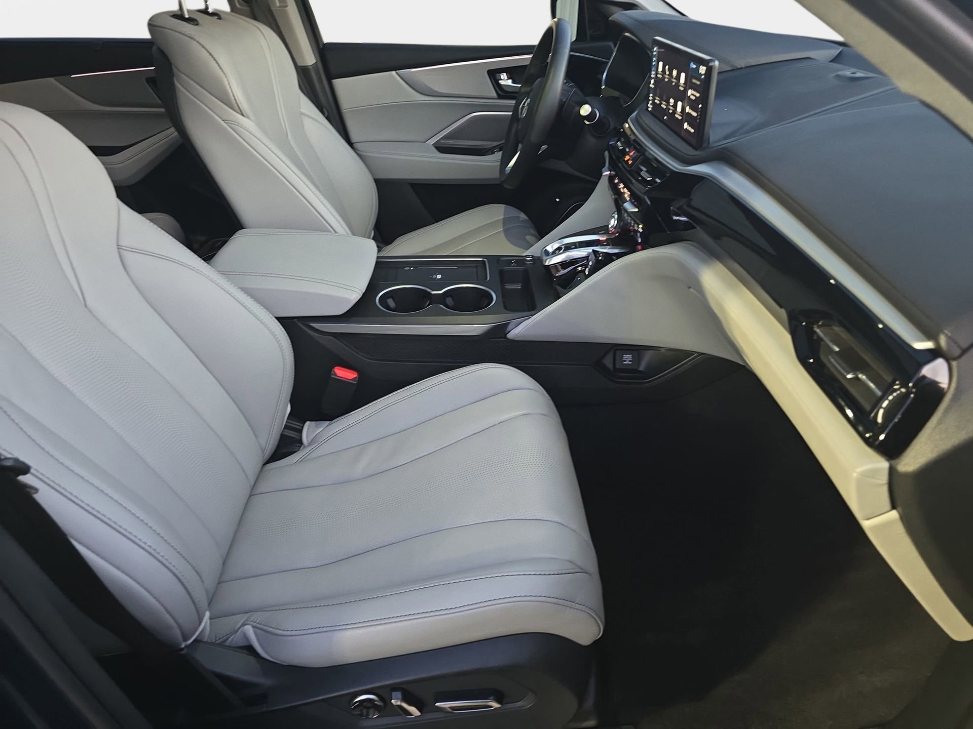 Used 2026 Acura MDX SH-AWD w/ Technology Package image 10