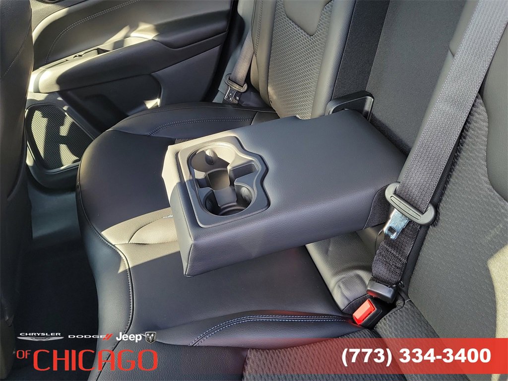 New 2026 Jeep Compass Latitude image 9