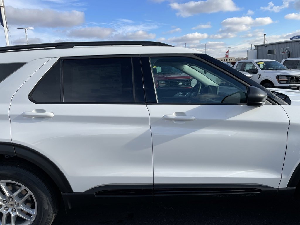 New 2026 Ford Explorer Active image 30