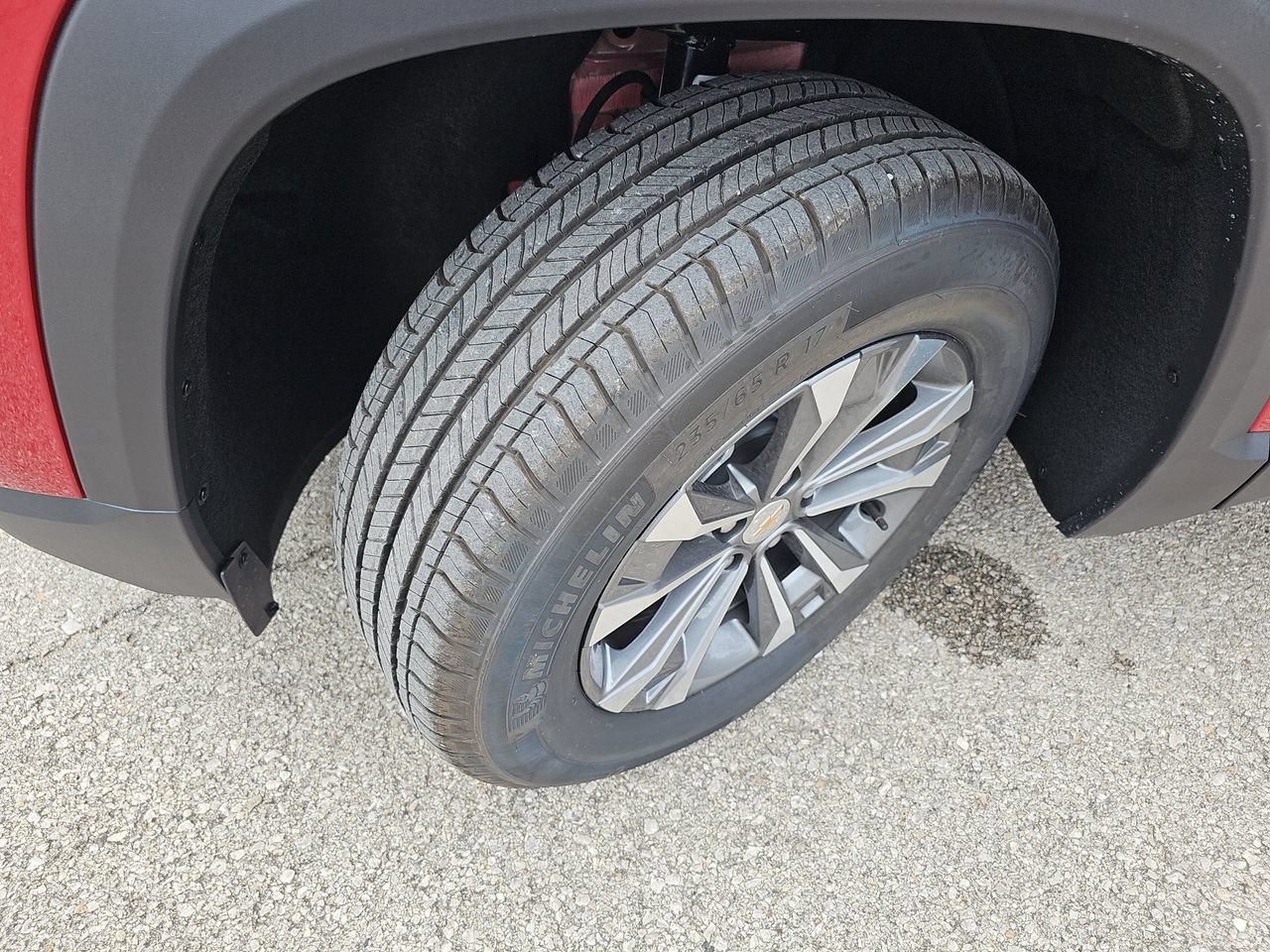 Certified 2026 Chevrolet Equinox LT w/ Safety and Technology Package AWD/4WD image 38