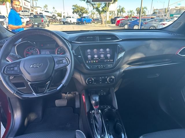 Used 2022 Chevrolet TrailBlazer RS w/ Sun and Liftgate Package image 12