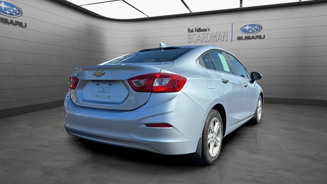 Used 2017 Chevrolet Cruze LT w/ Convenience Package FWD image 5