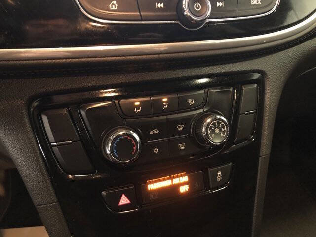 Used 2020 Buick Encore Preferred w/ Safety Package image 17