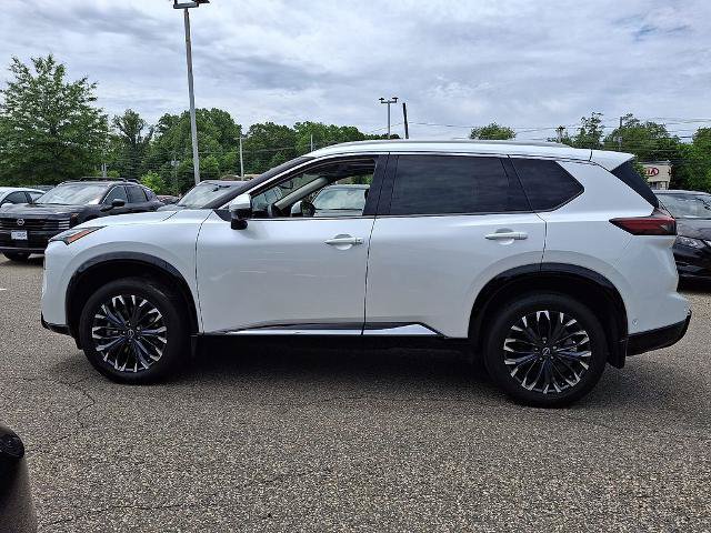 Certified 2025 Nissan Rogue Platinum w/ Tech Package AWD/4WD image 5