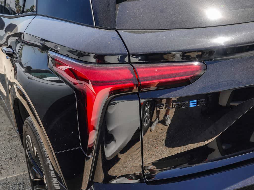 Used 2024 Chevrolet Blazer EV RS AWD/4WD image 13