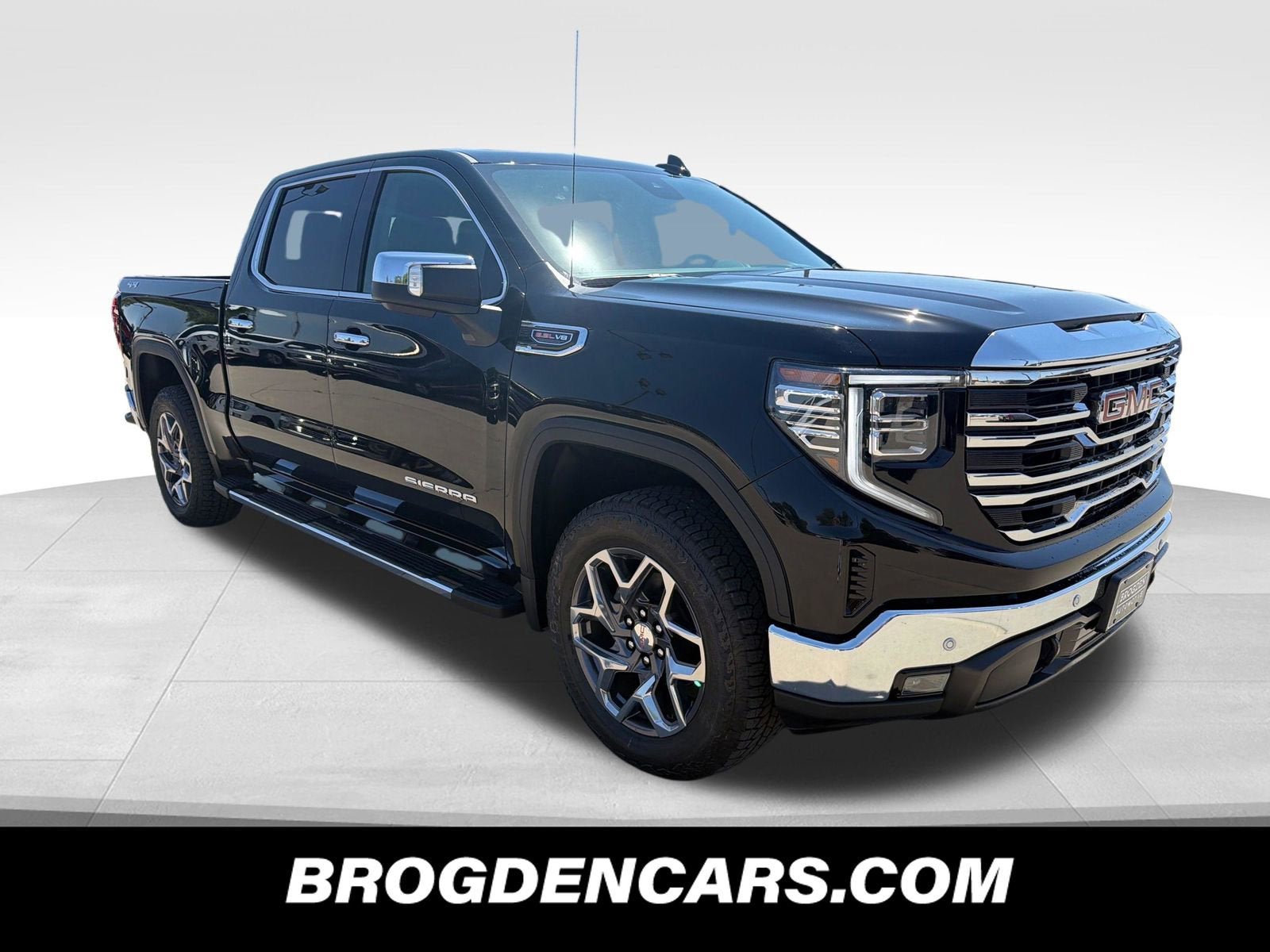 New 2026 GMC Sierra 1500 SLT w/ SLT Premium Package AWD/4WD 360° Tour