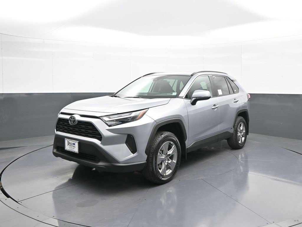 New 2025 Toyota RAV4 XLE