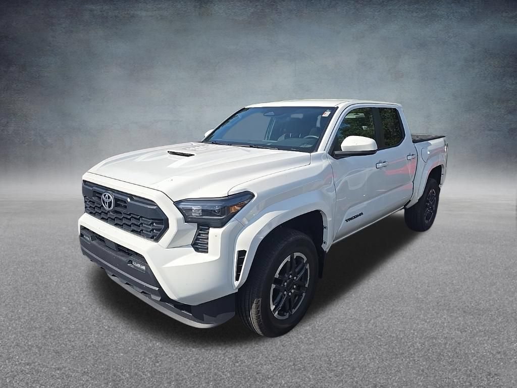 Used 2024 Toyota Tacoma TRD Sport AWD/4WD image 4