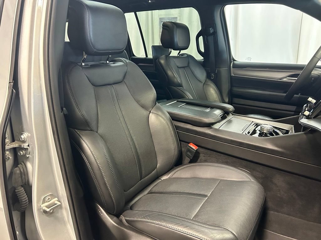 Used 2024 Jeep Wagoneer Series II AWD/4WD image 21