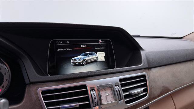 Used 2016 Mercedes-Benz E 350 Sedan image 31