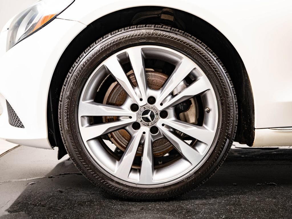 Used 2018 Mercedes-Benz C 300 4MATIC Sedan image 13