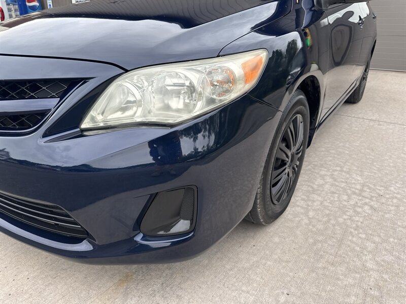 Used 2011 Toyota Corolla LE FWD image 12
