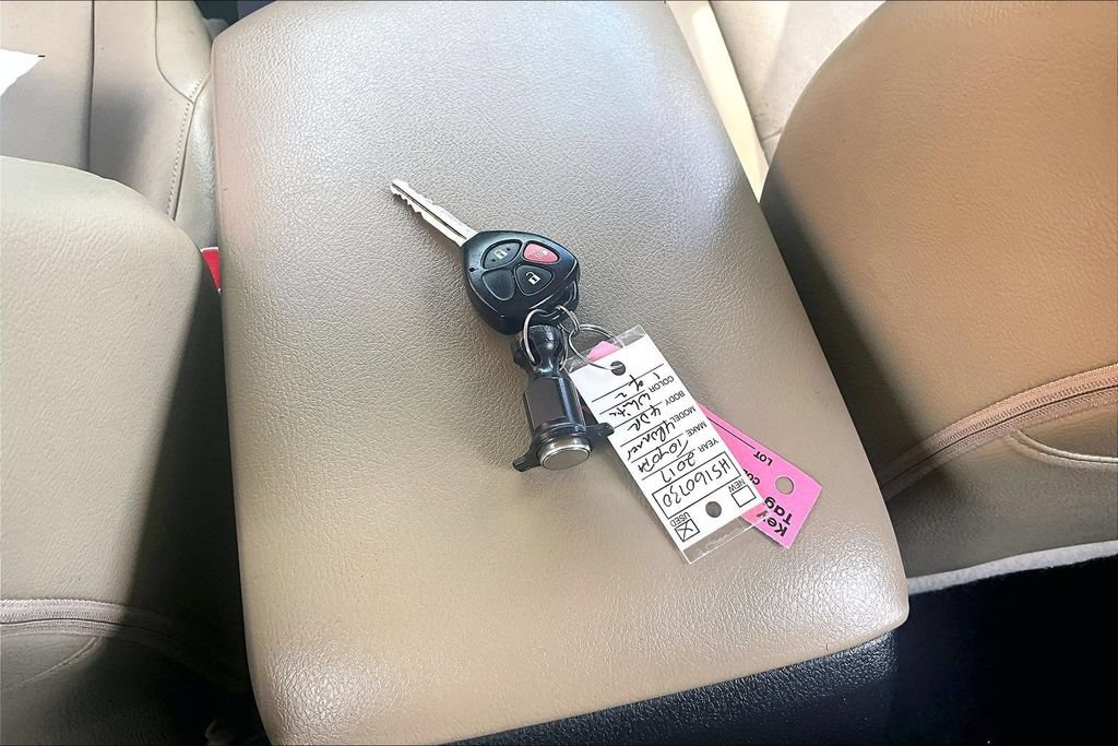 Used 2017 Toyota 4Runner SR5 RWD image 14