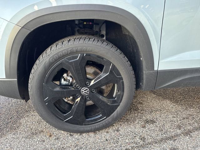 New 2026 Volkswagen Taos SE AWD/4WD image 19