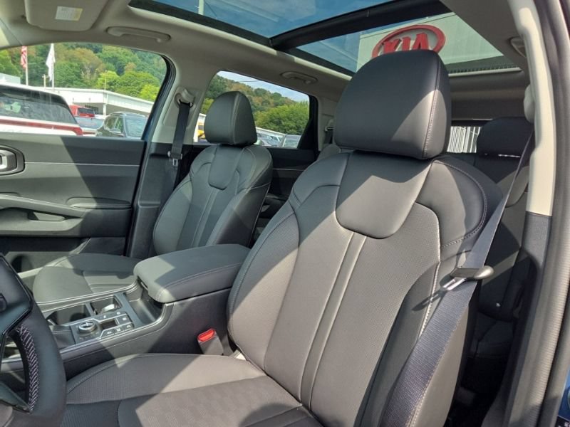 New 2026 Kia Sorento S AWD/4WD image 25