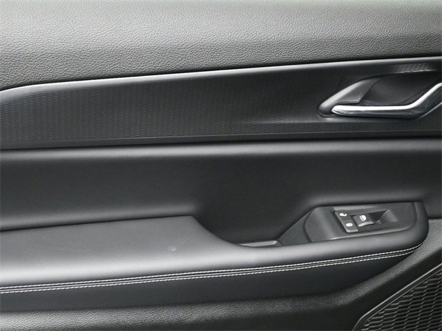 New 2025 Jeep Grand Cherokee L Altitude image 15