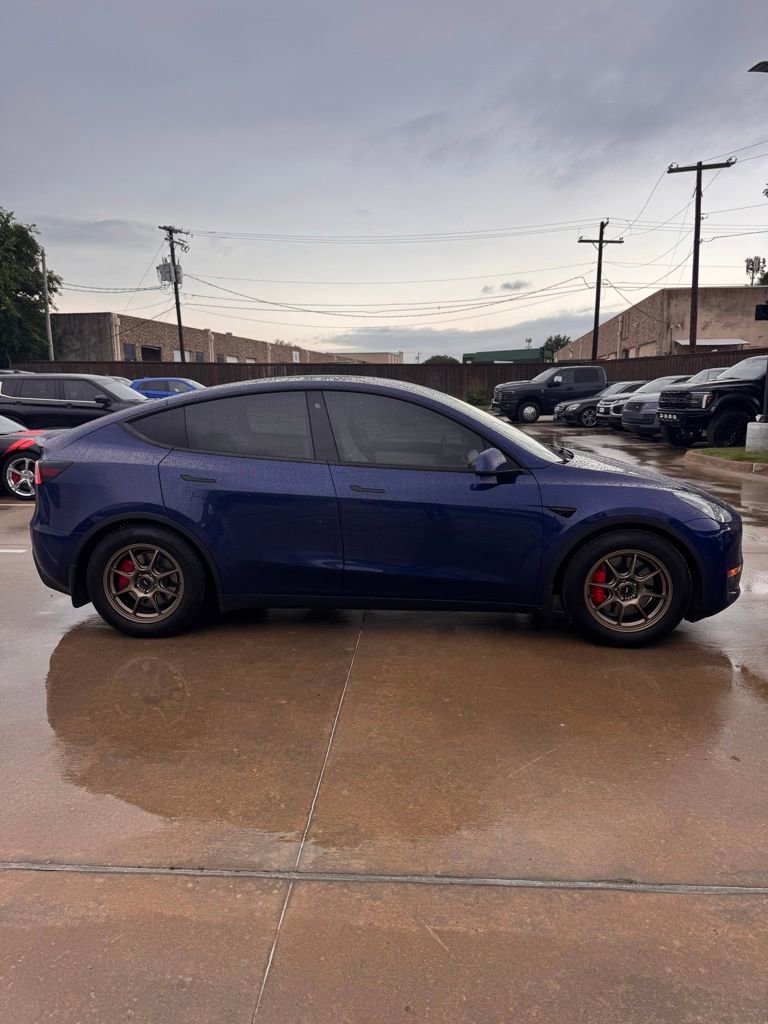 Used 2022 Tesla Model Y Performance AWD/4WD image 9