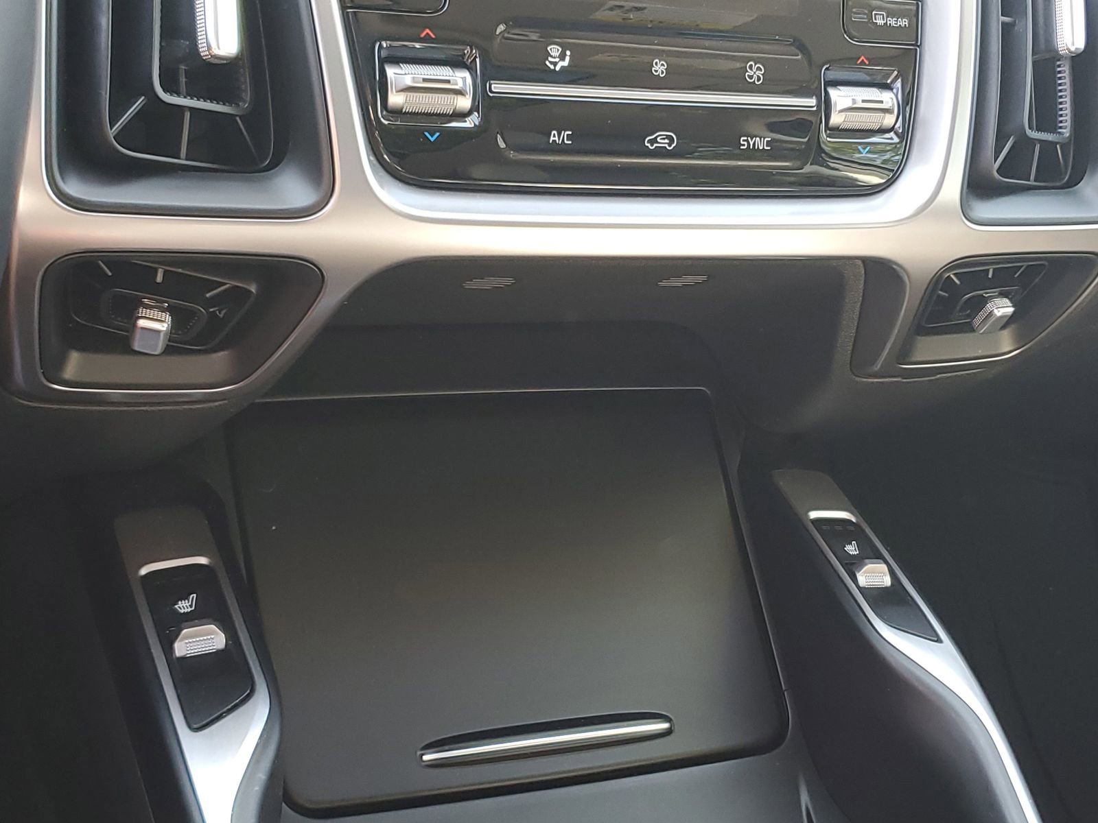 Used 2023 Kia Sorento X-Line EX AWD/4WD image 30