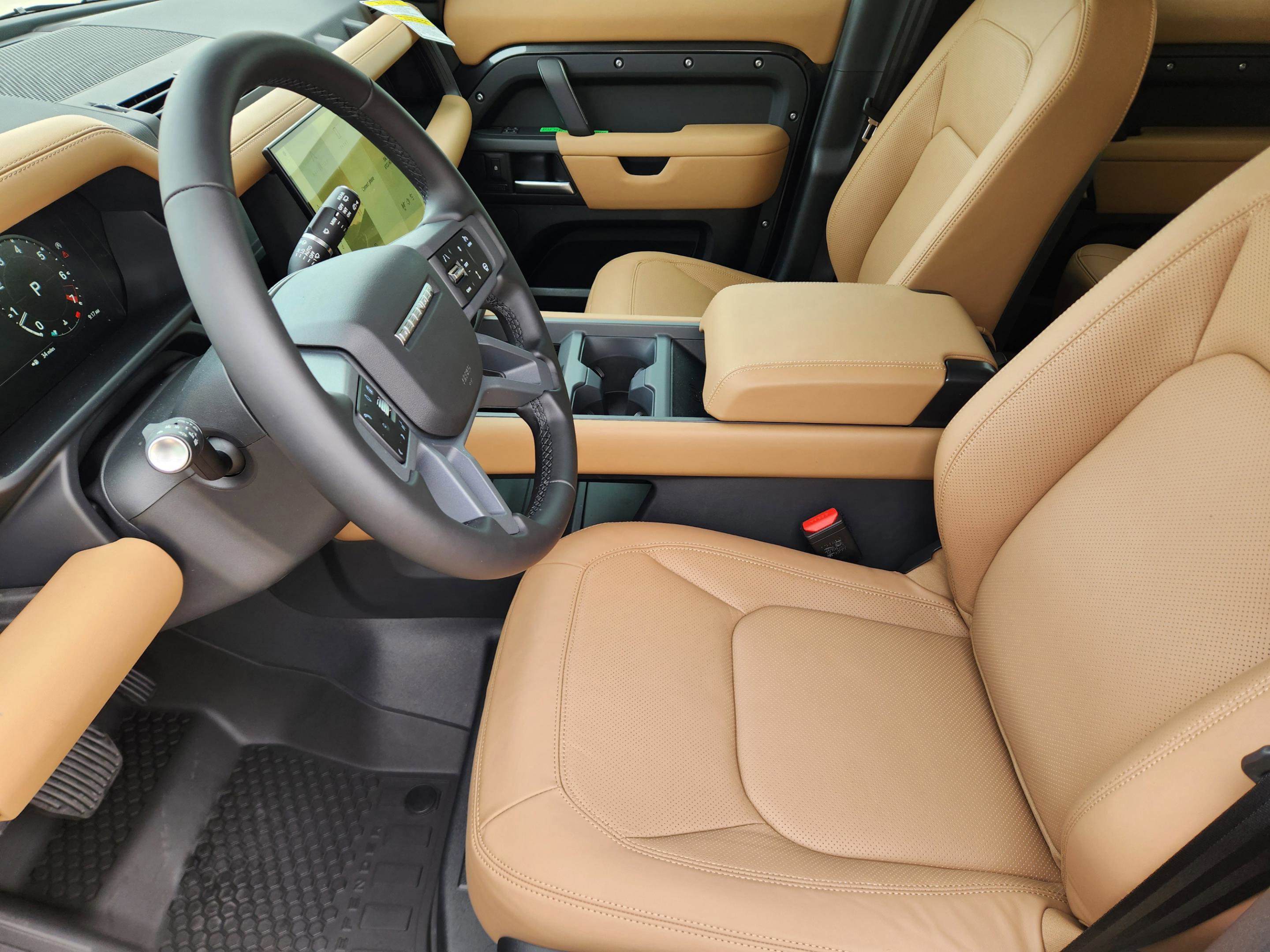 New 2026 Land Rover Defender 110 X-Dynamic SE AWD/4WD image 8
