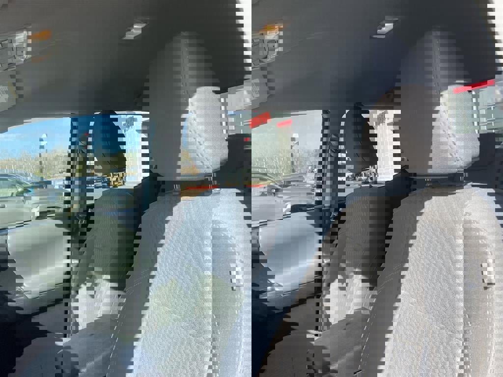 Used 2023 Toyota Tacoma SR image 2