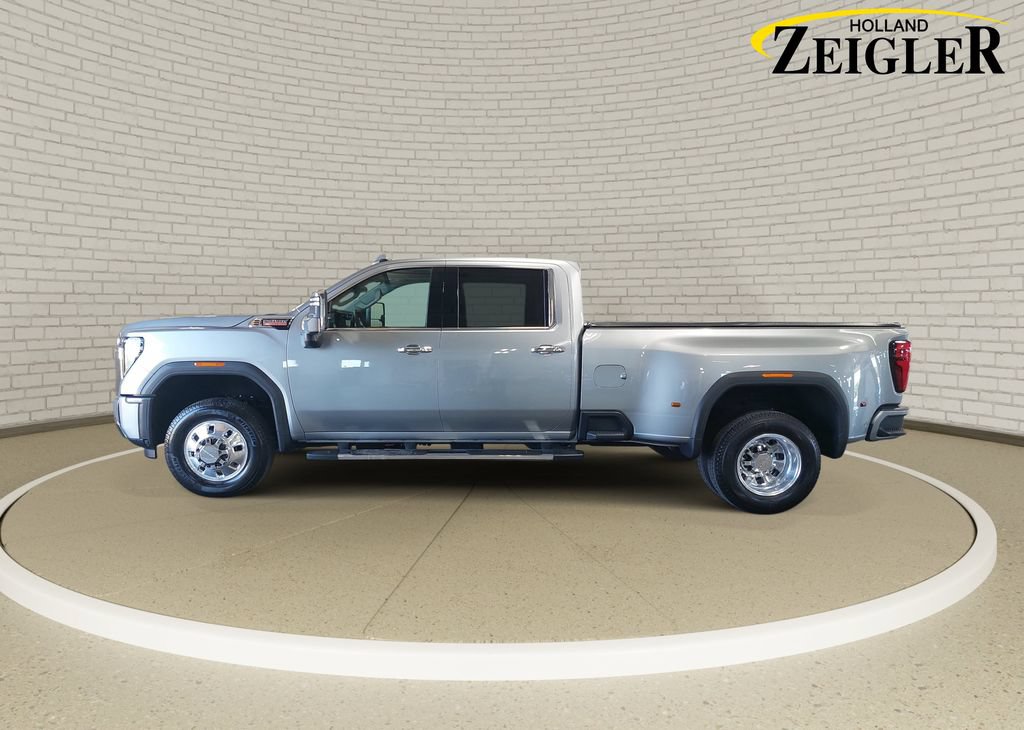 Used 2025 GMC Sierra 3500 Denali w/ Denali Reserve Package AWD/4WD image 8