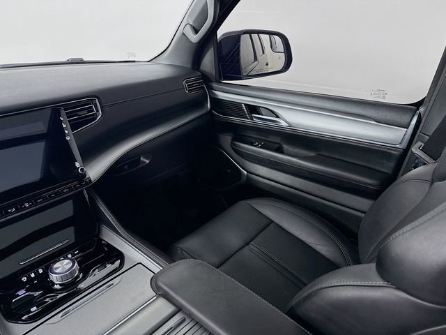 Used 2024 Jeep Wagoneer Series II AWD/4WD image 25