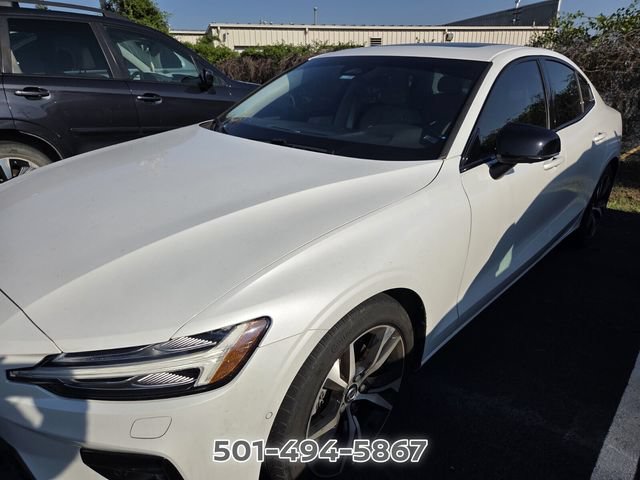 Used 2023 Volvo S60 B5 Plus AWD/4WD image 9